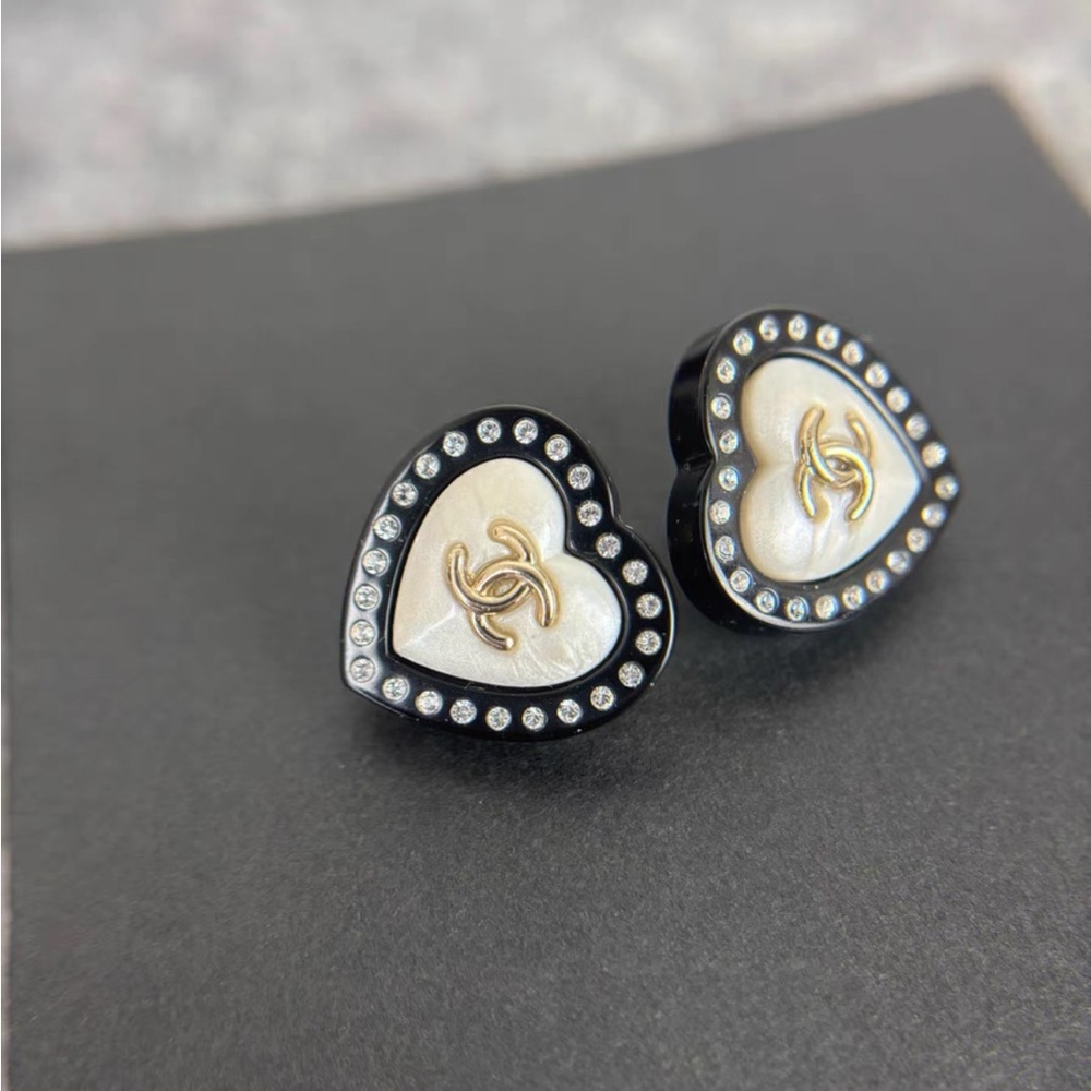 Women's Chanel earrings